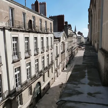 D'hotes La Grotte De Voltaire Bed & Breakfast *