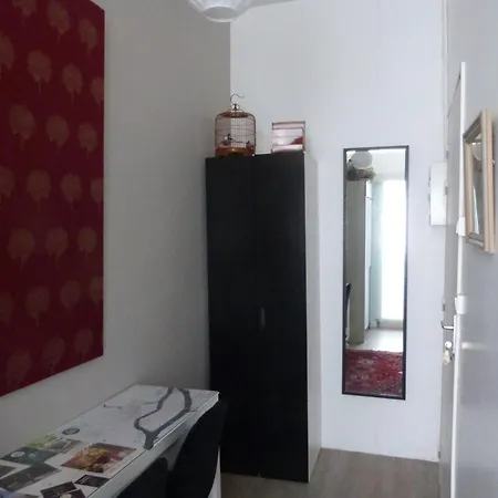 D'hotes La Grotte De Voltaire Bed & Breakfast 3*