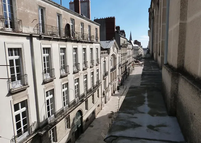 D'hotes La Grotte De Voltaire Bed and Breakfast 3*