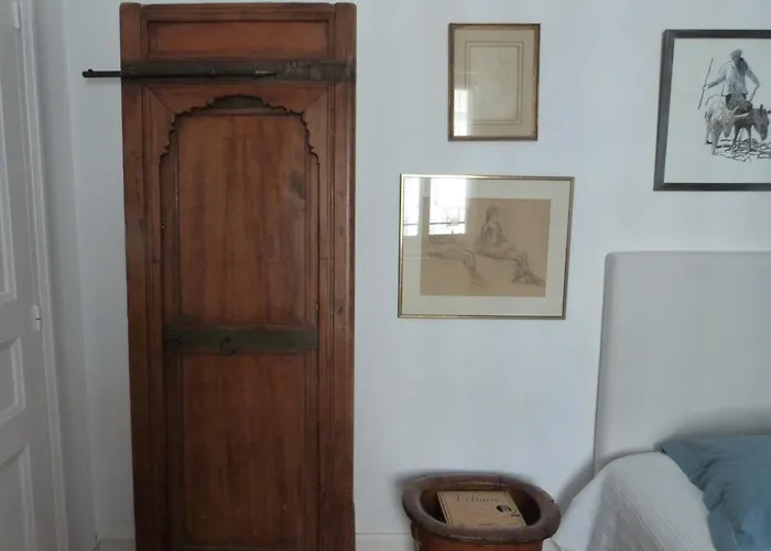 Bed and Breakfast D'hotes La Grotte De Voltaire 3*